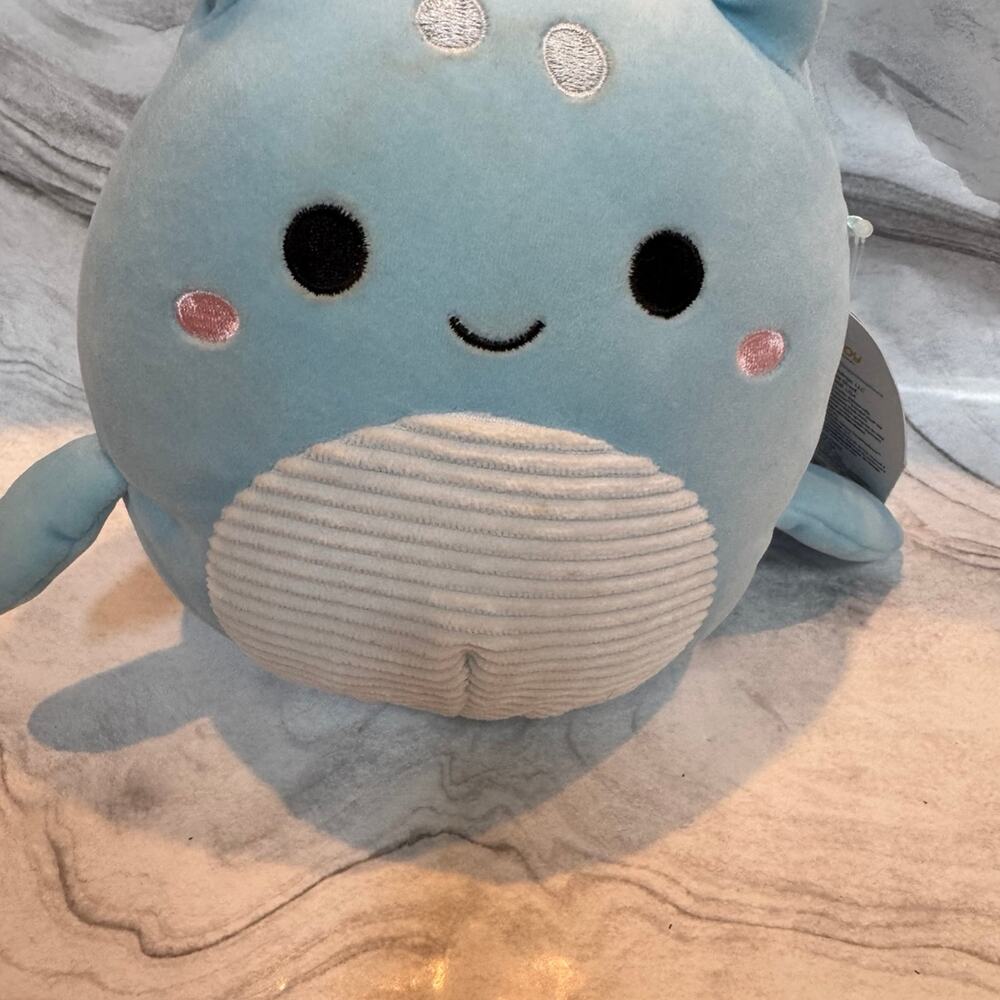 Lune Squishmallow